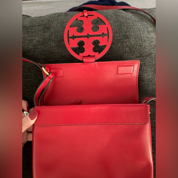 Tory Burch Red Crossbody Bag - Picture 3 of 9